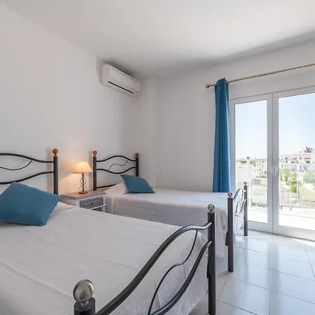 Angelina, Close To Shopping,restaurants, Modern, Gorgeous Balcony Views! * جويا